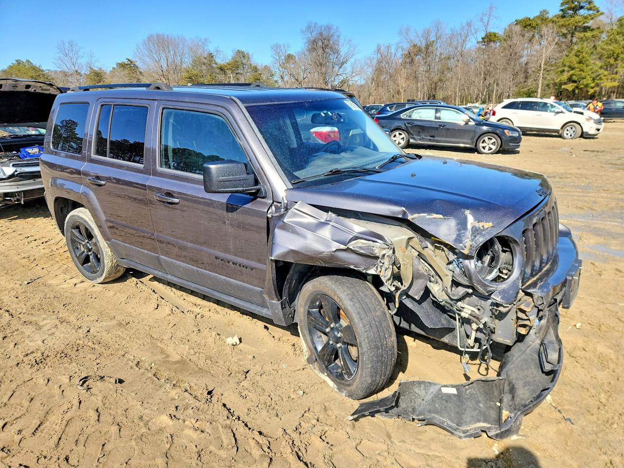 2015 JEEP PATRIOT photo 4