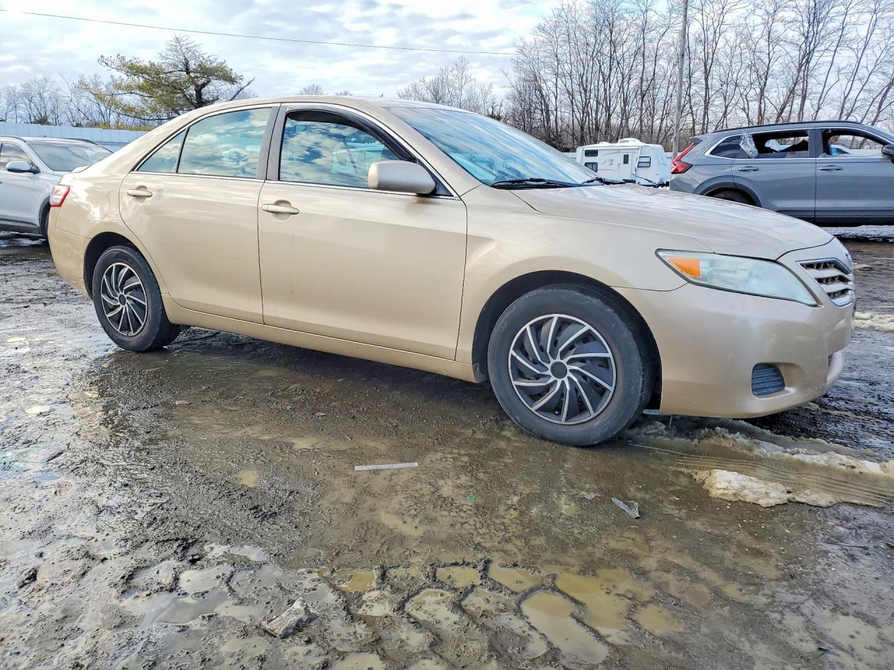 2011 TOYOTA CAMRY LE photo 7