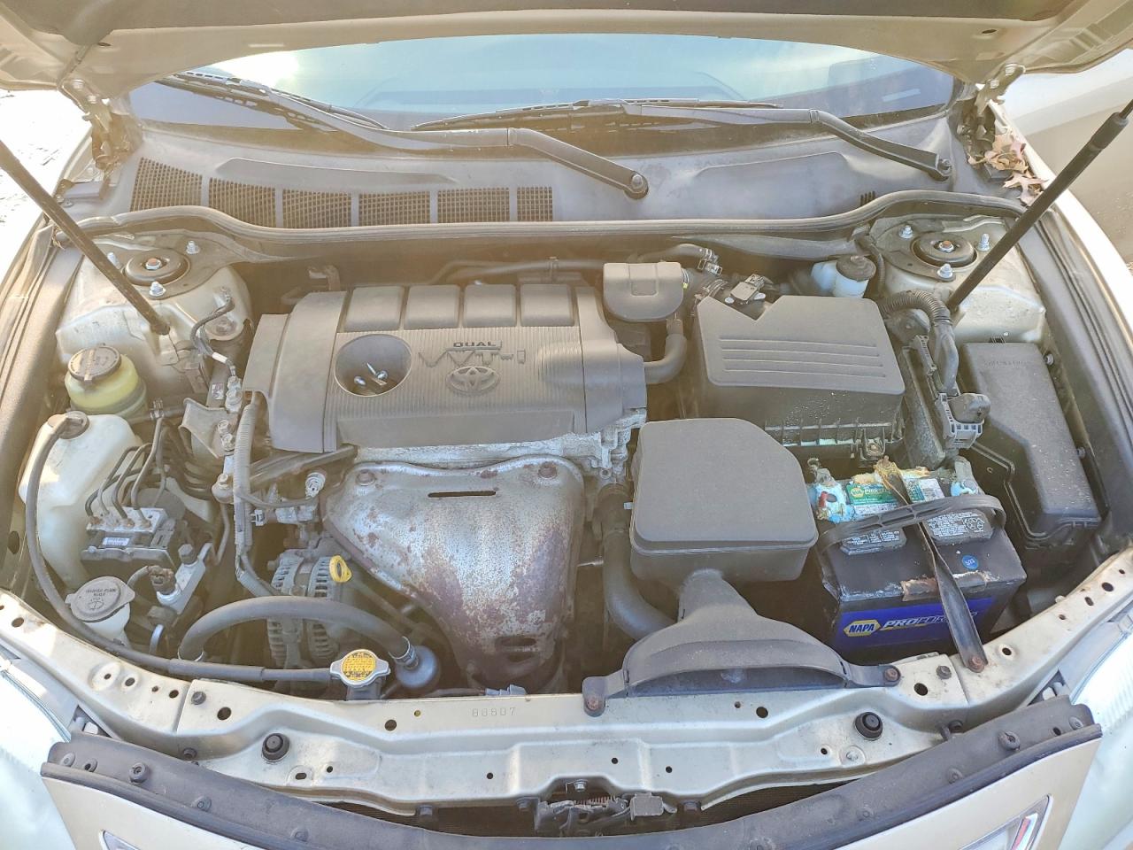 2011 TOYOTA CAMRY LE photo 21