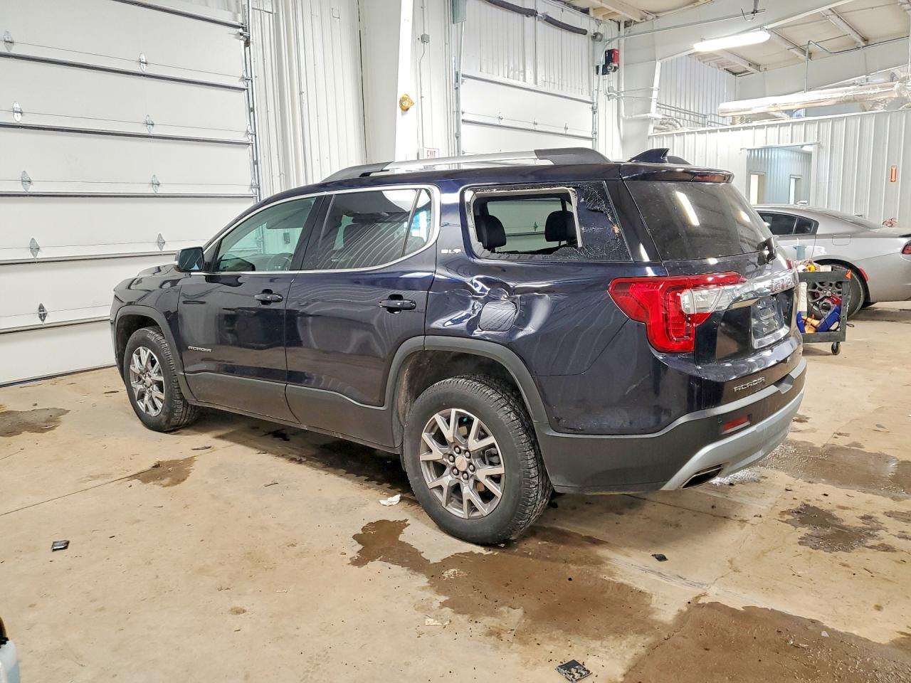 2021 GMC ACADIA SLT photo 3