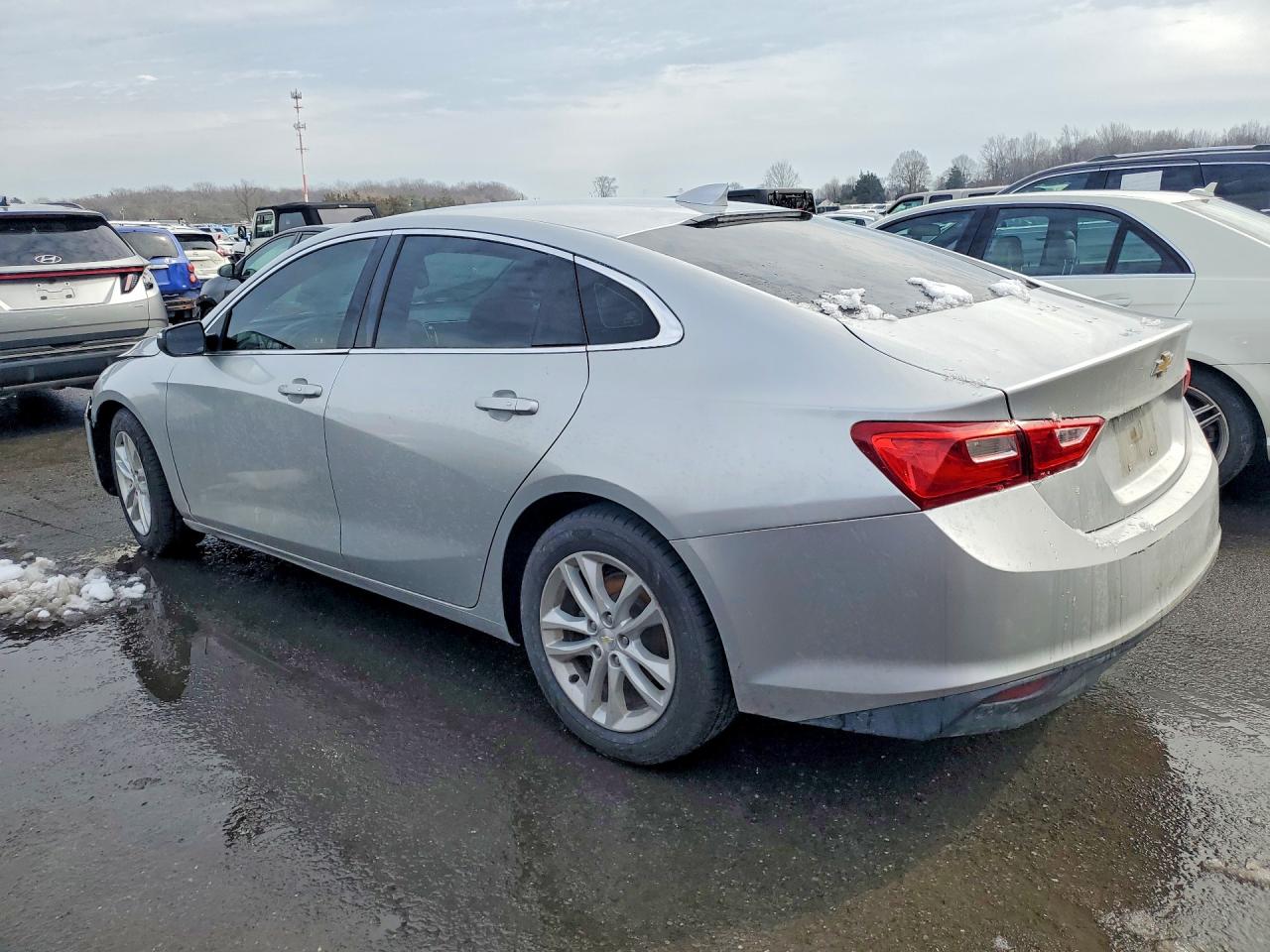 2018 CHEVROLET MALIBU LT photo 3