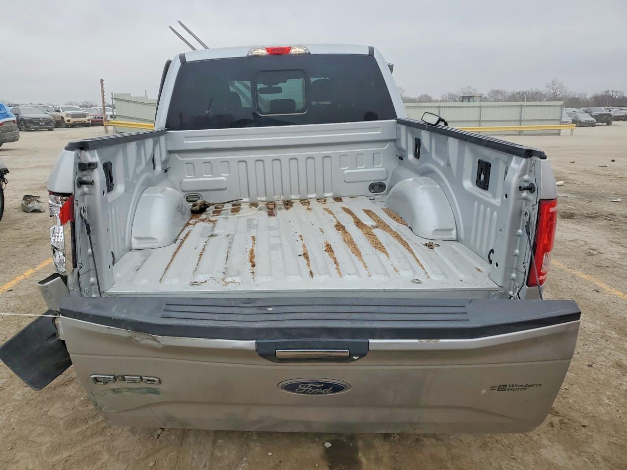 2017 FORD F150 SUPERCREW photo 11