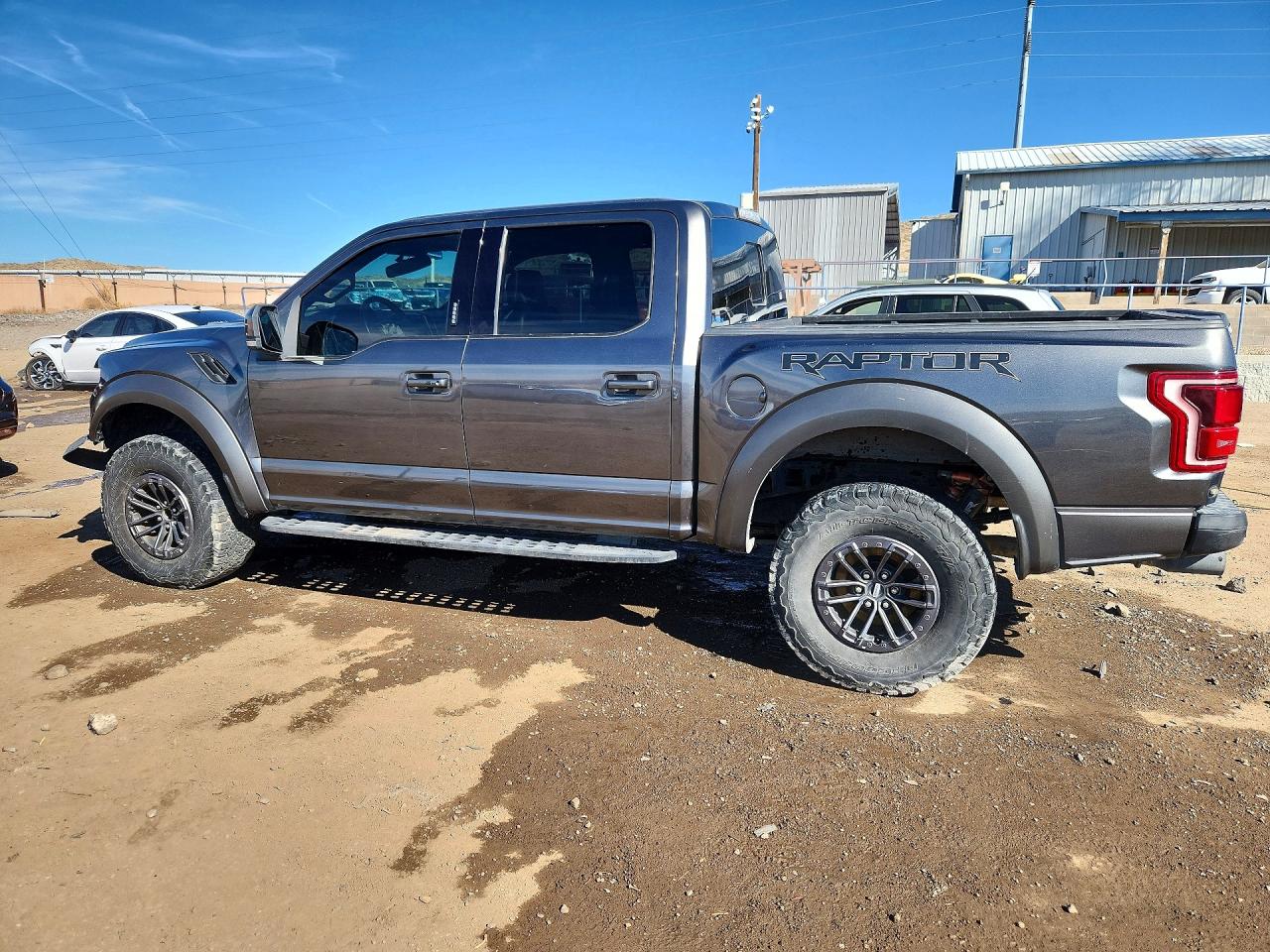 2020 FORD F150 RAPTOR photo 2