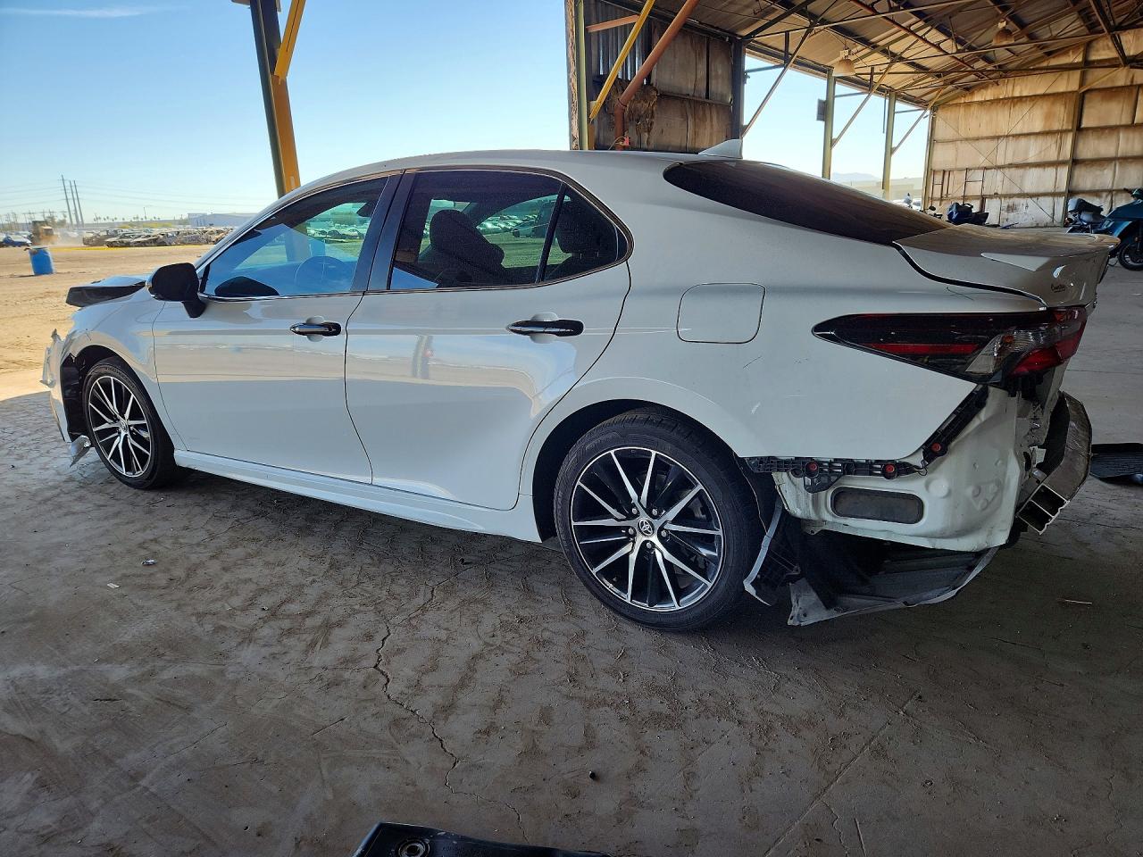 2024 TOYOTA CAMRY SE photo 4