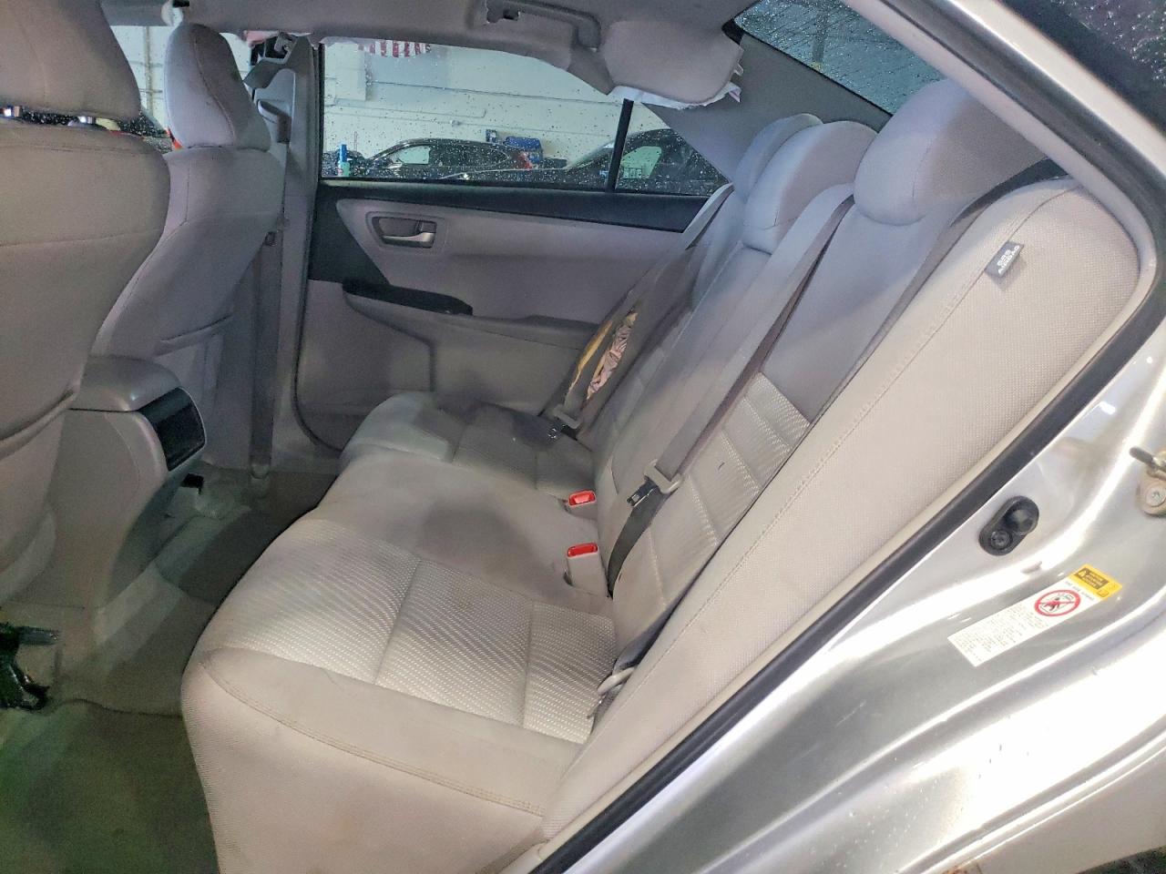 2017 TOYOTA CAMRY LE photo 19