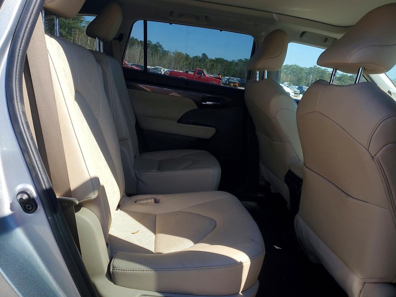 2021 TOYOTA HIGHLANDER HYBRID photo 31