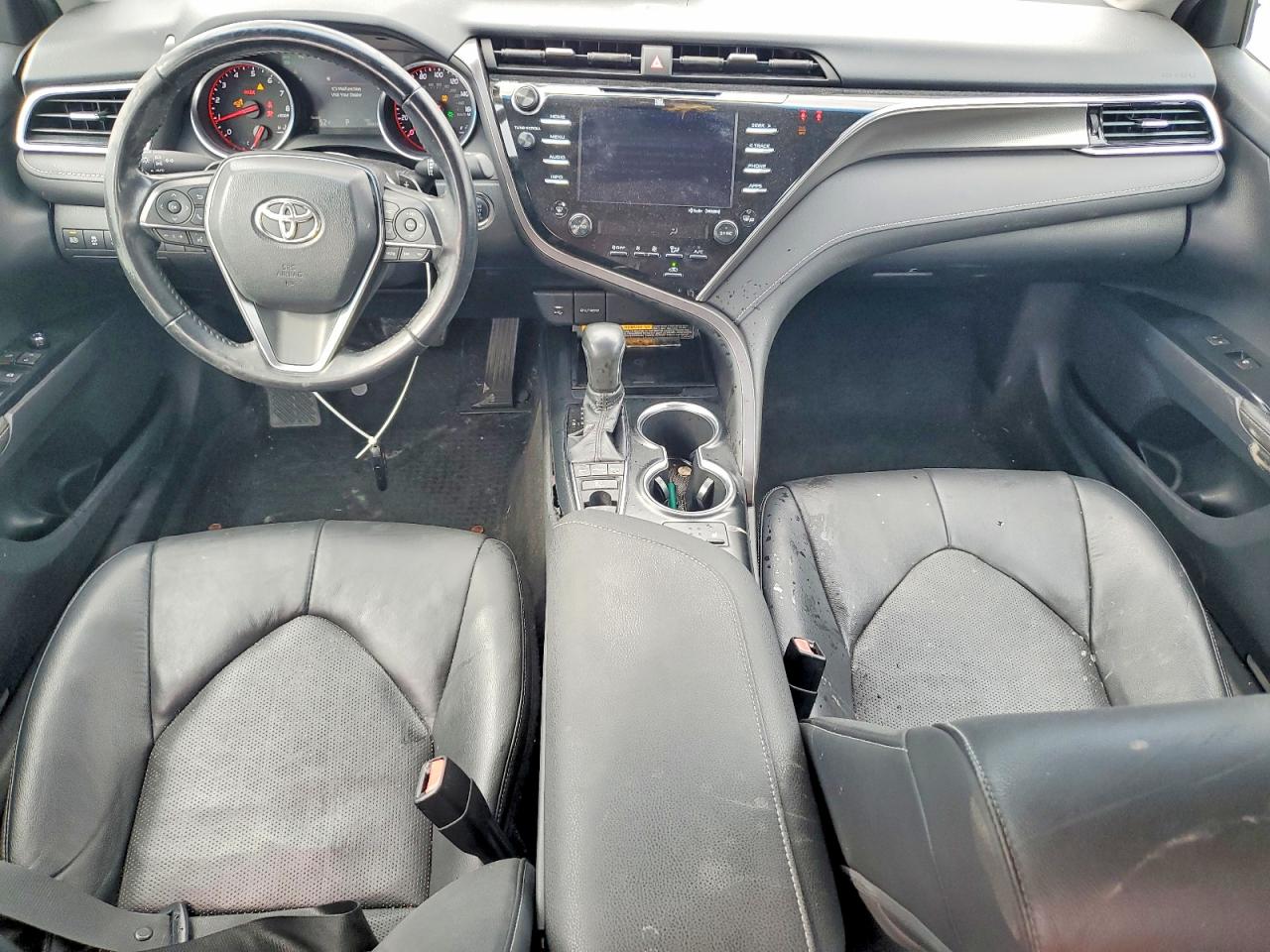 2018 TOYOTA CAMRY XSE photo 8