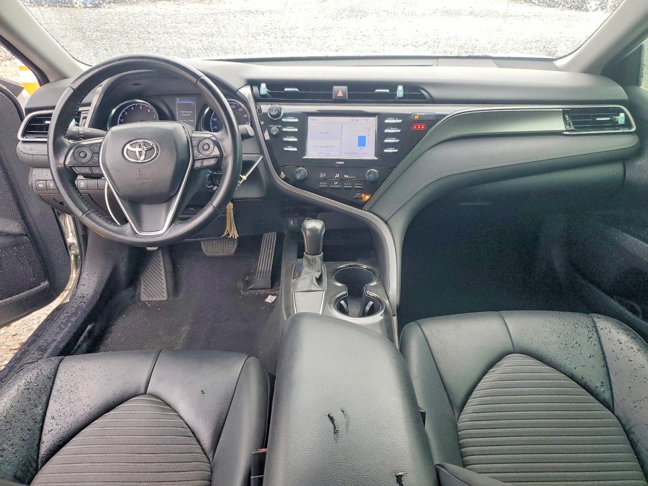 2020 TOYOTA CAMRY SE photo 15
