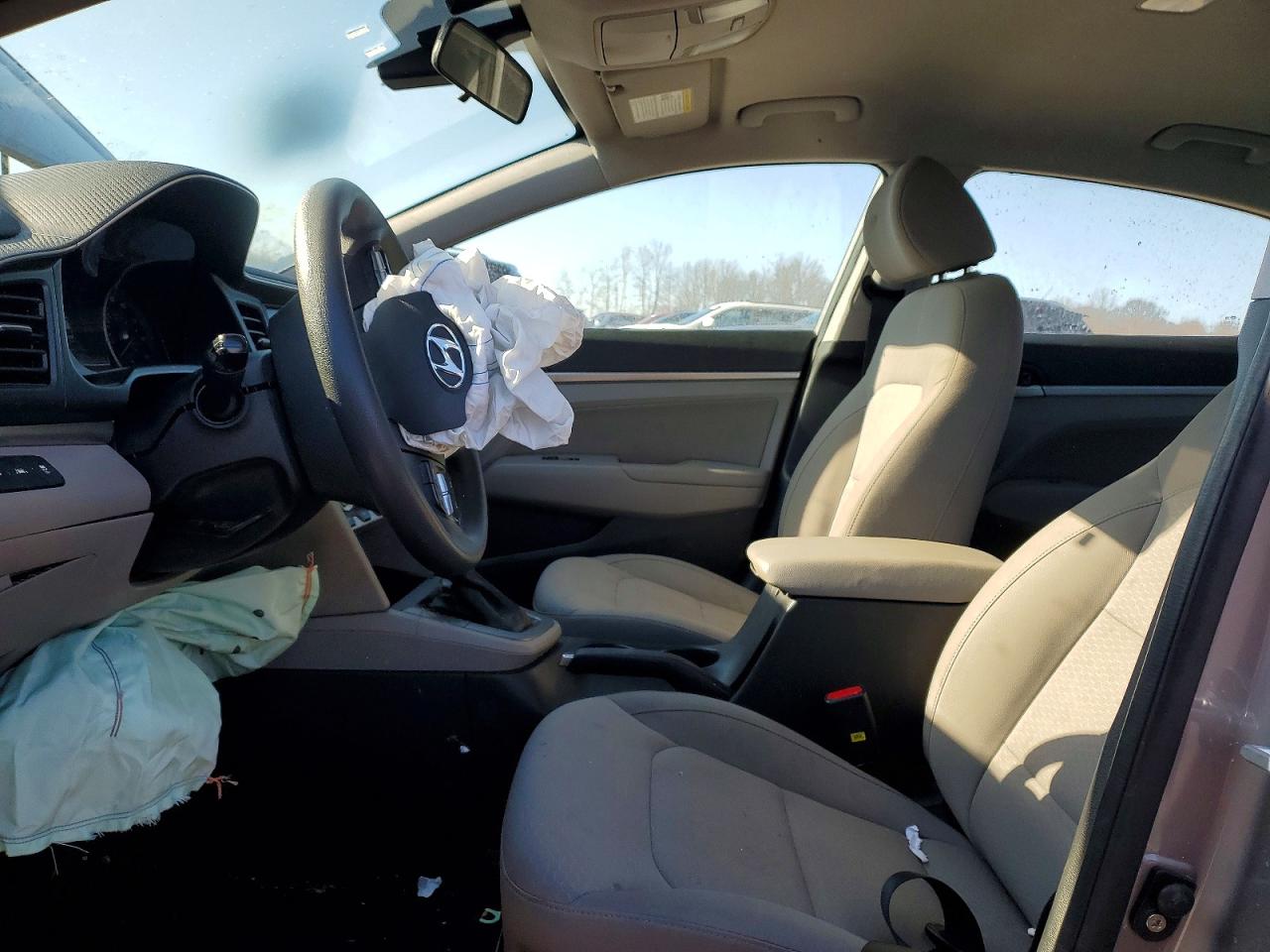 2020 HYUNDAI ELANTRA SEL photo 13