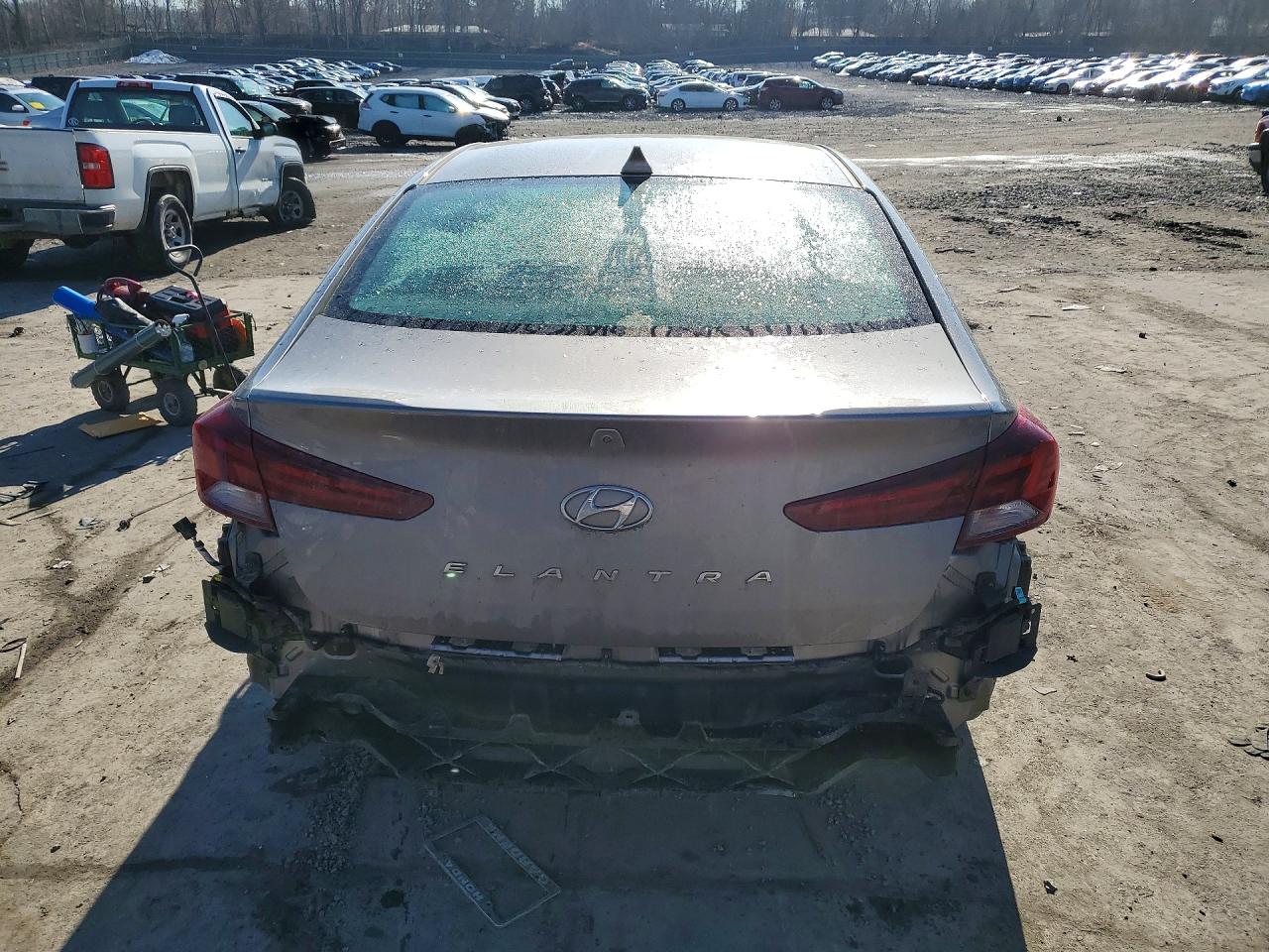 2020 HYUNDAI ELANTRA SEL photo 11