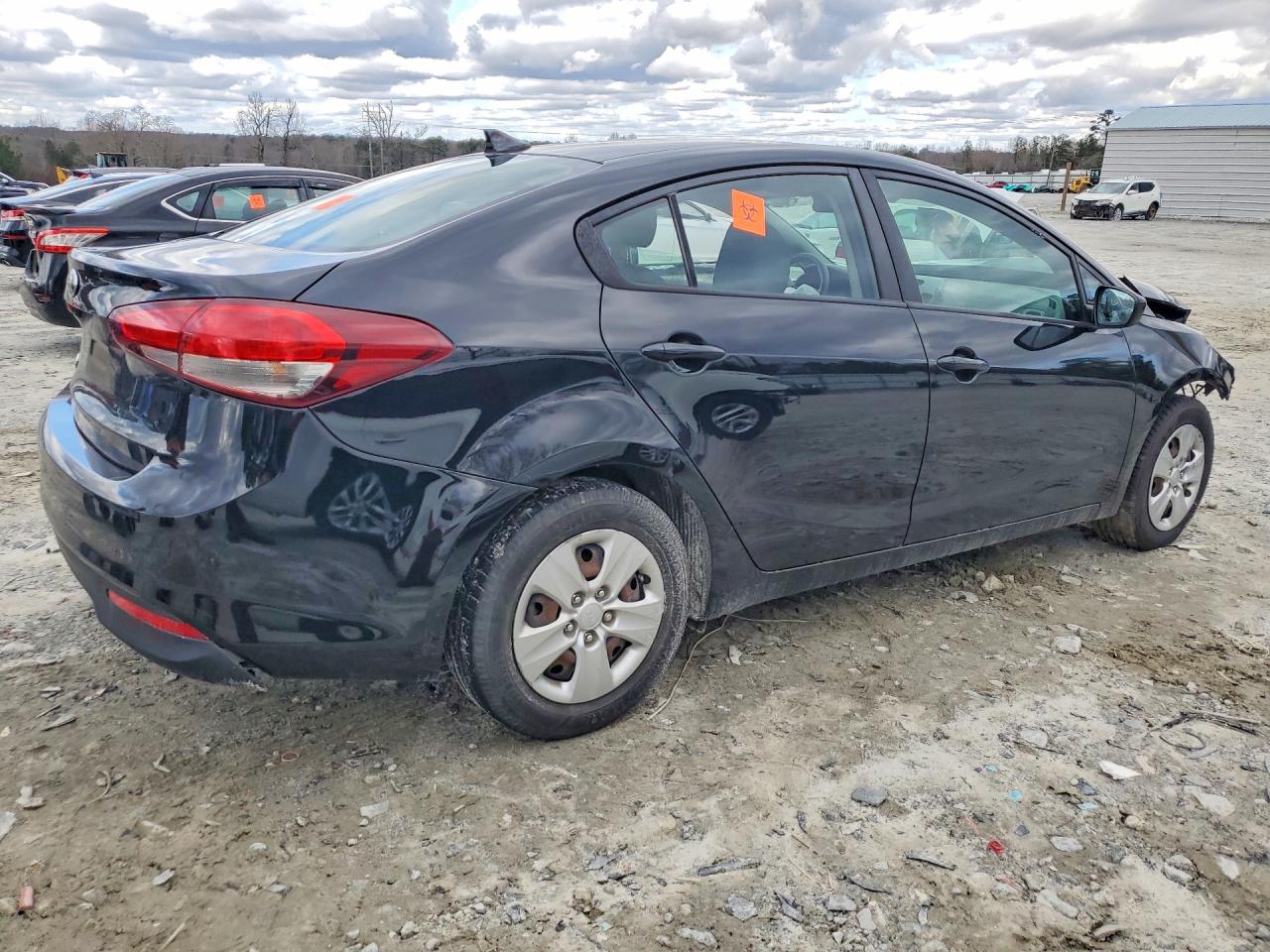 2017 KIA FORTE LX photo 7