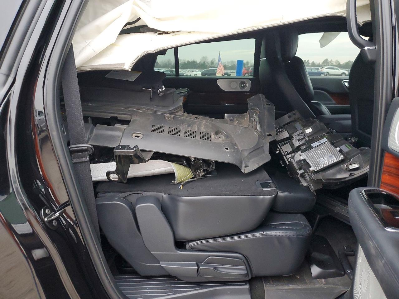 2024 LINCOLN NAVIGATOR L RESERVE photo 21