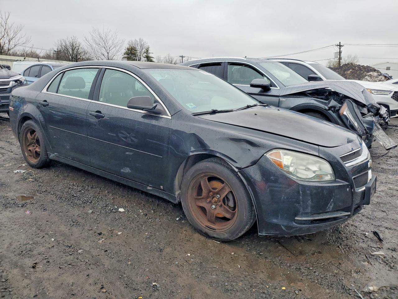 2009 CHEVROLET MALIBU LS photo 4