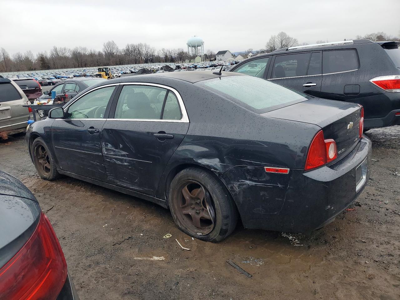 2009 CHEVROLET MALIBU LS photo 2