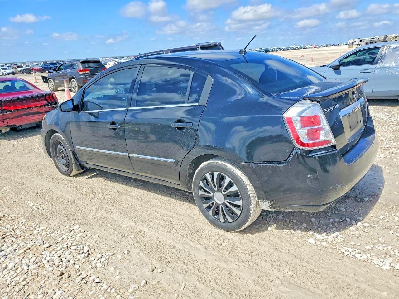2011 NISSAN SENTRA 2.0 photo 2