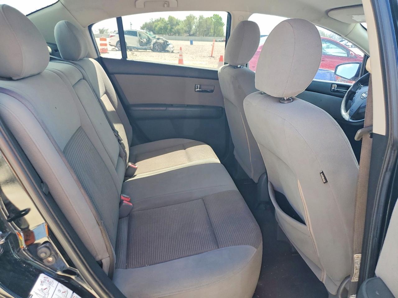 2011 NISSAN SENTRA 2.0 photo 10