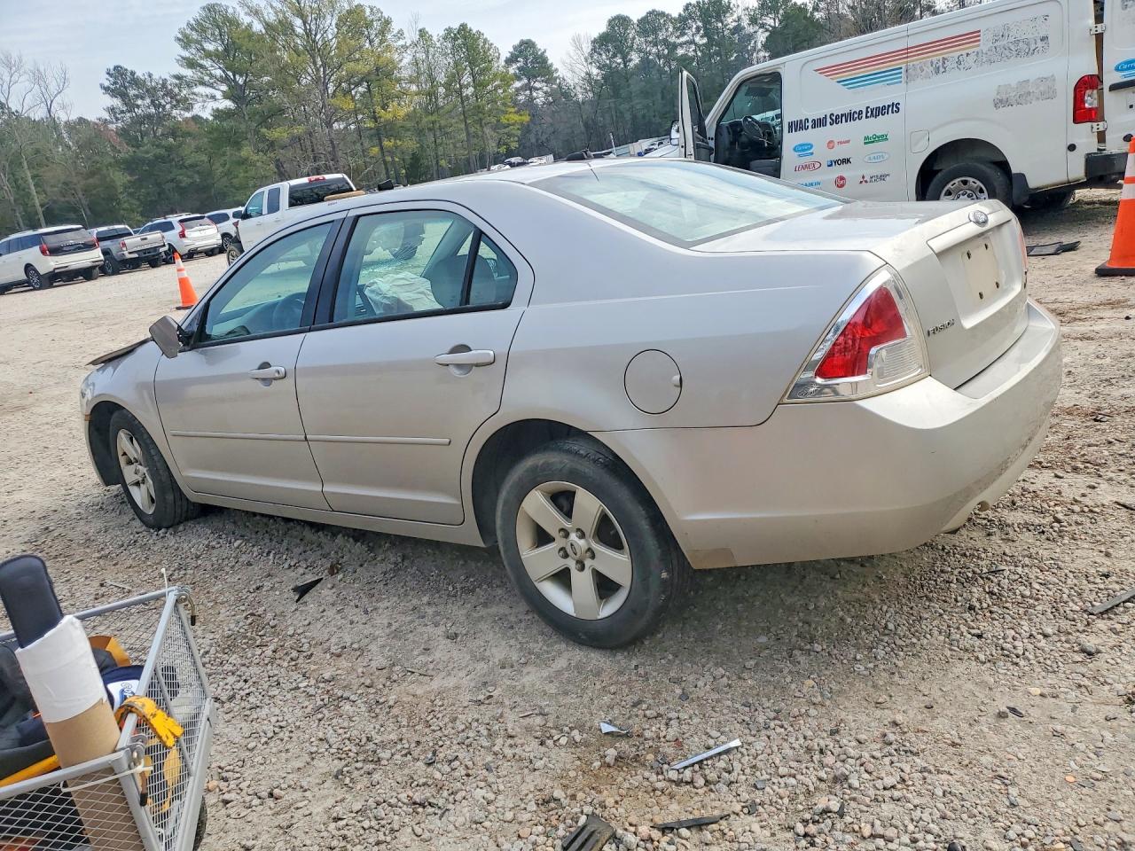 2007 FORD FUSION SE photo 3