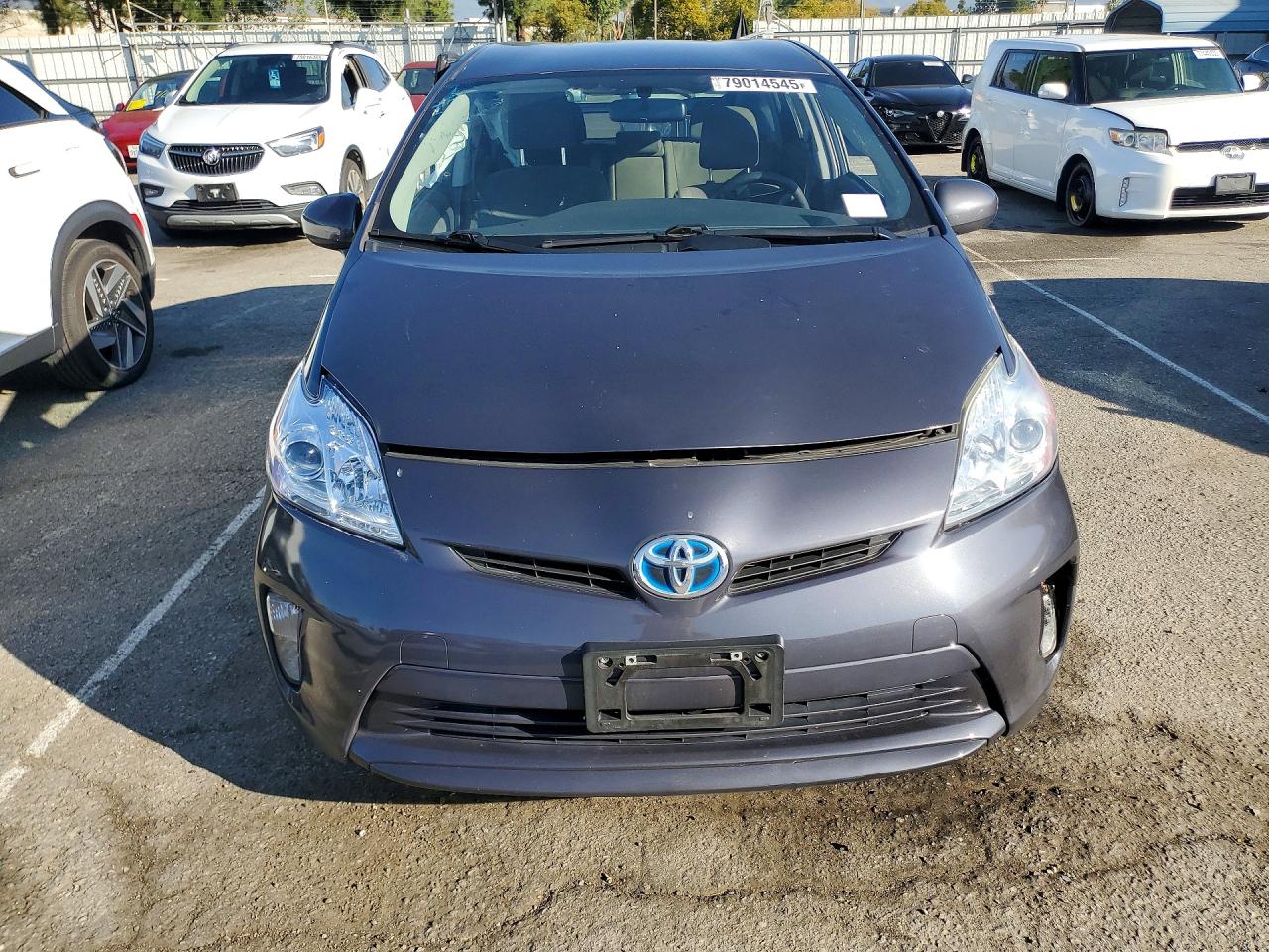 2015 TOYOTA PRIUS TWO photo 9