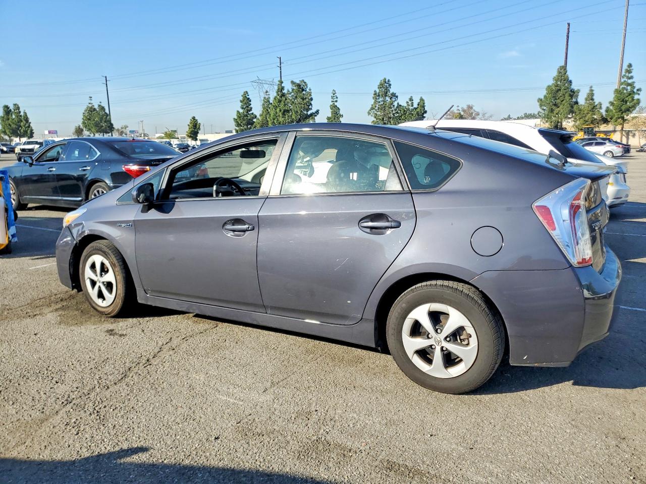 2015 TOYOTA PRIUS TWO photo 3