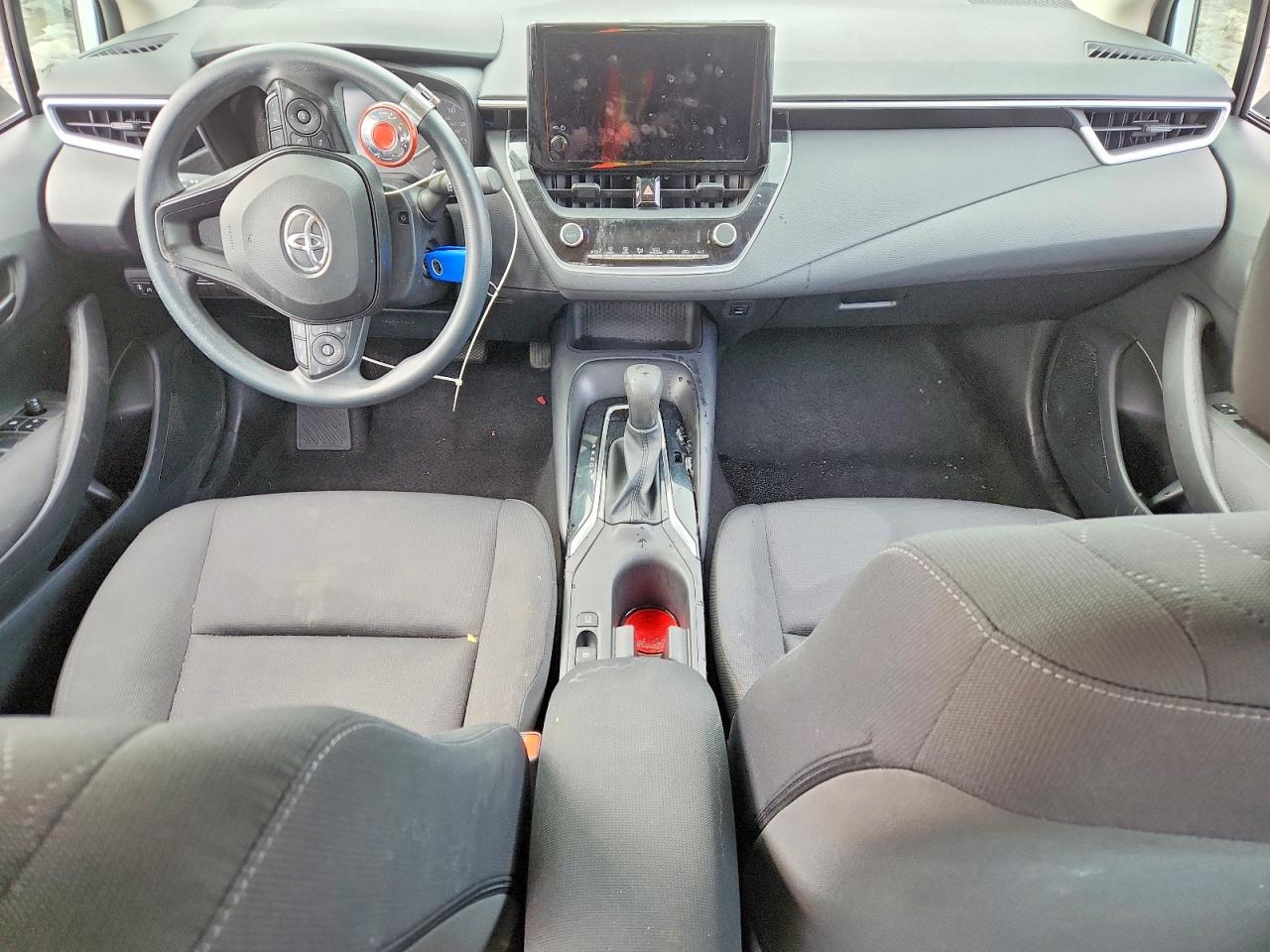 2024 TOYOTA COROLLA photo 8