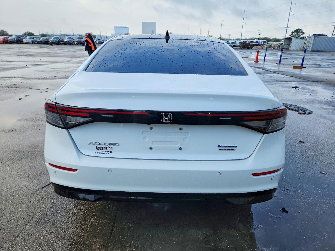 2024 HONDA ACCORD TOURING HYBRID photo 16