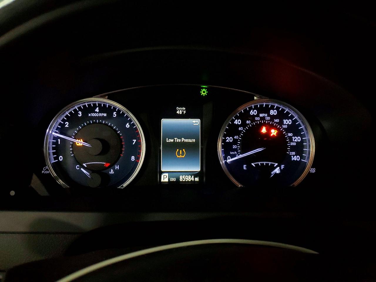 2016 TOYOTA CAMRY LE photo 9