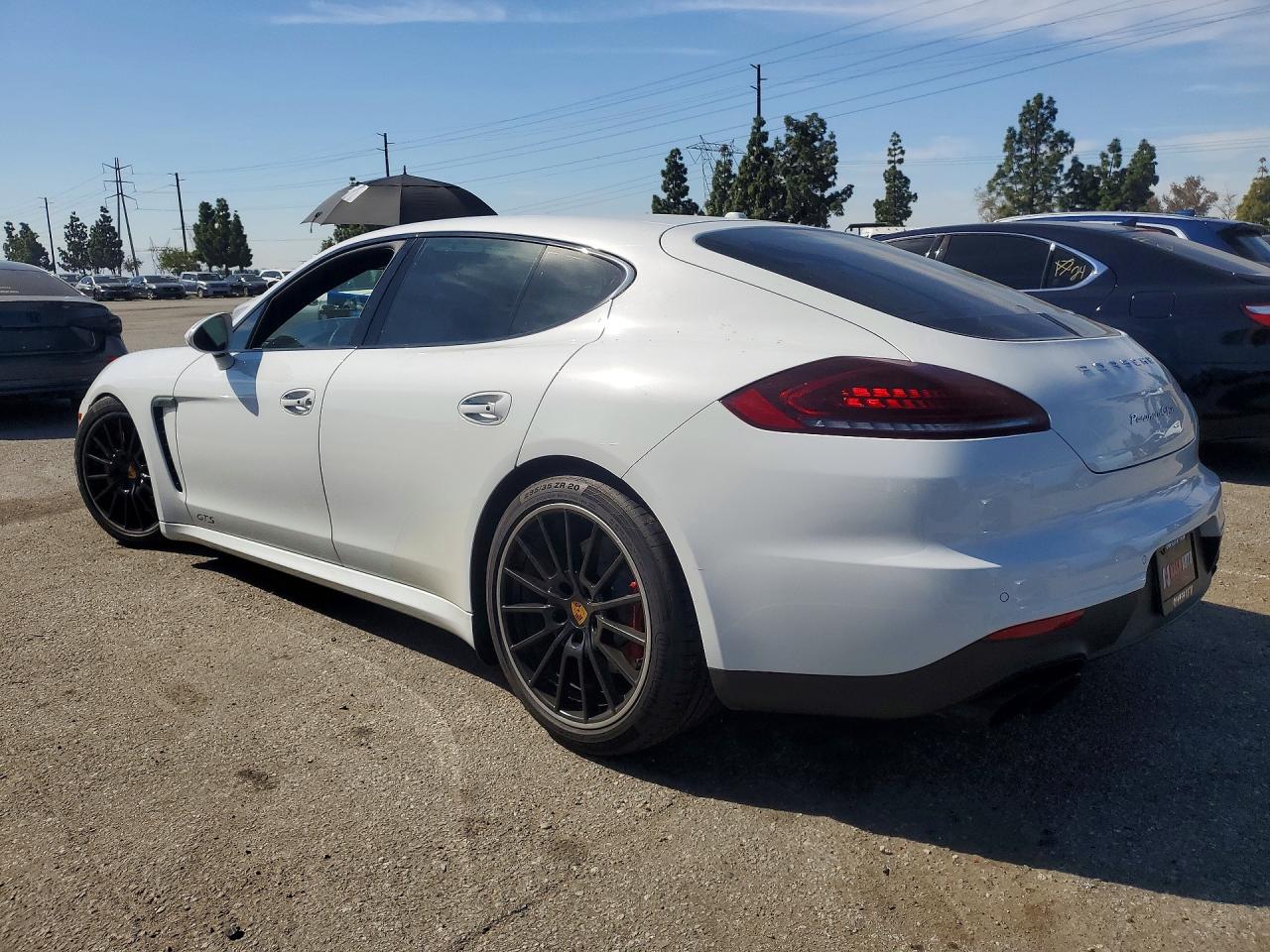 2016 PORSCHE PANAMERA GTS photo 3