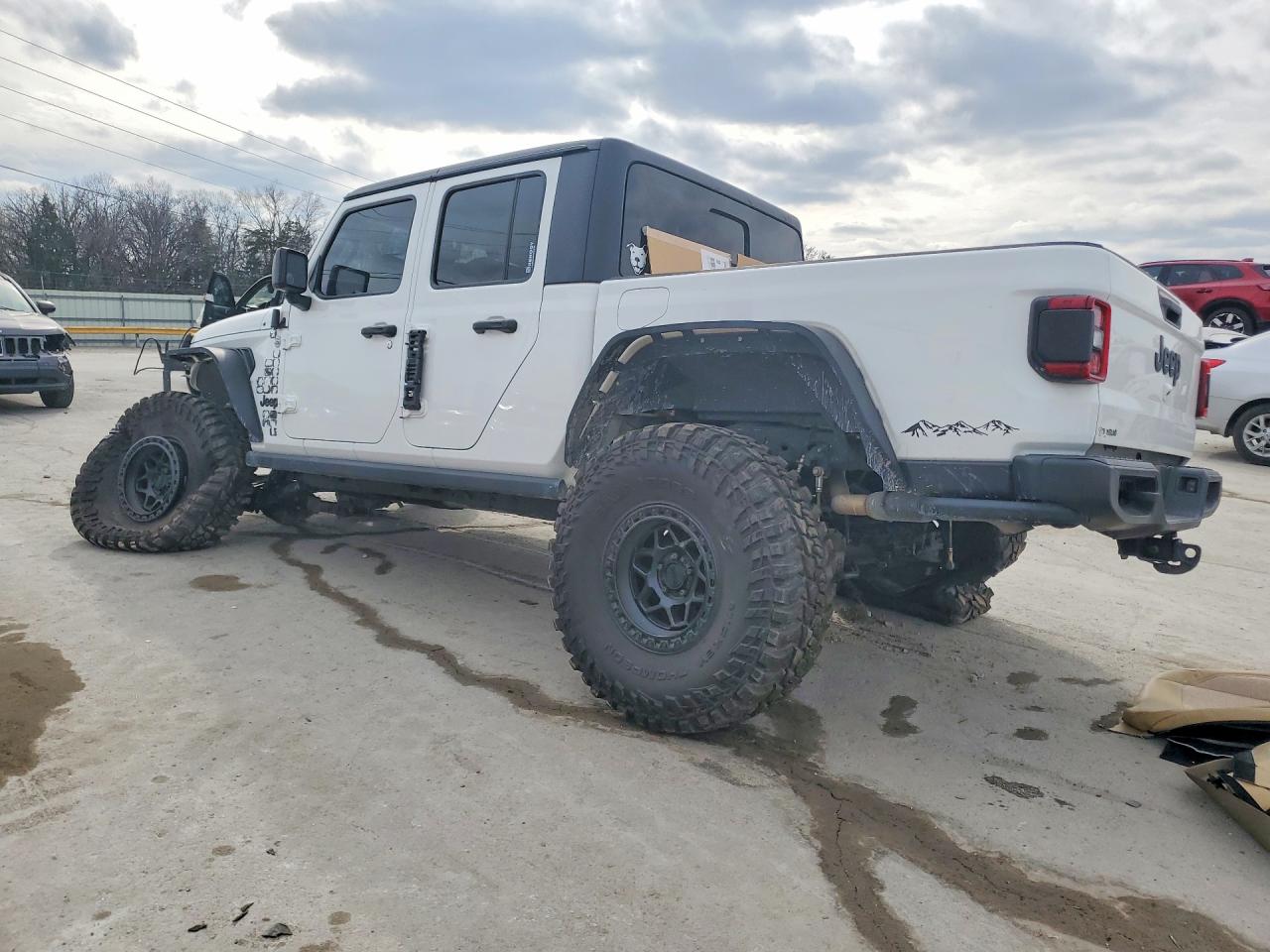 2021 JEEP GLADIATOR SPORT photo 2