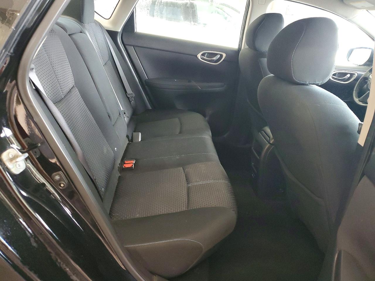 2019 NISSAN SENTRA SR photo 10