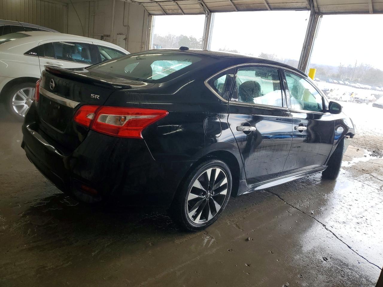 2019 NISSAN SENTRA SR photo 3