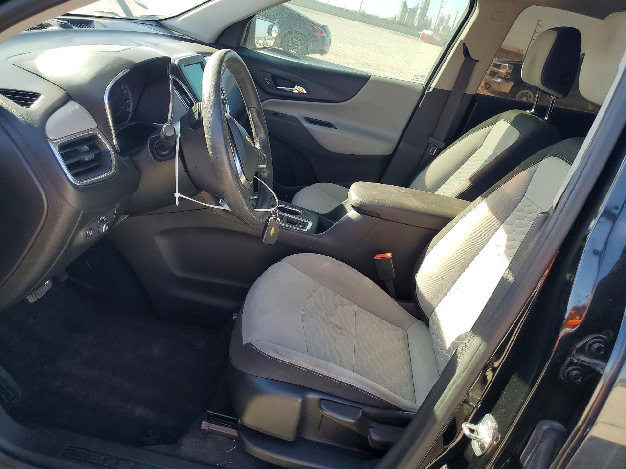 2020 CHEVROLET EQUINOX LS photo 19