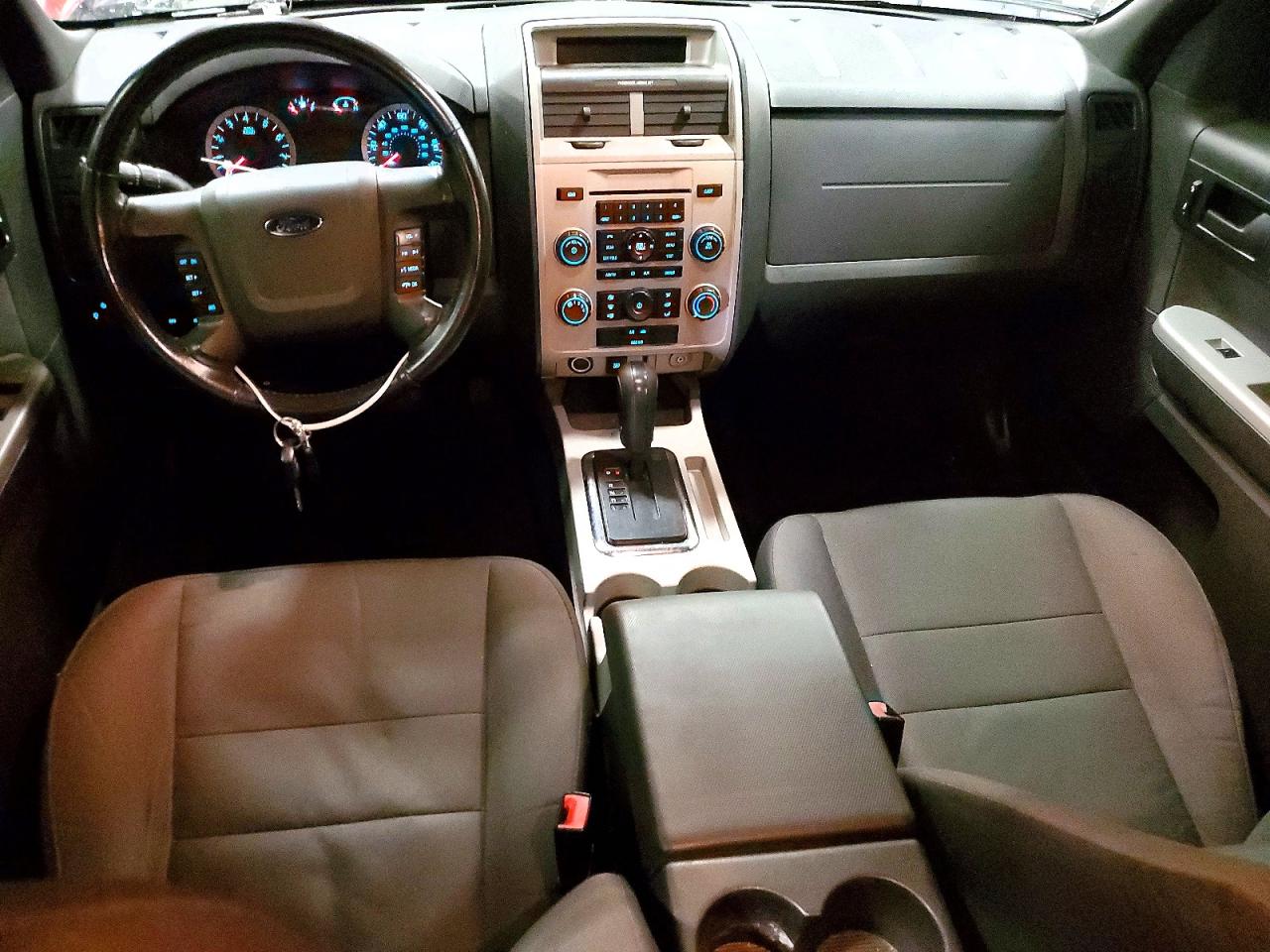 2012 FORD ESCAPE XLT photo 8