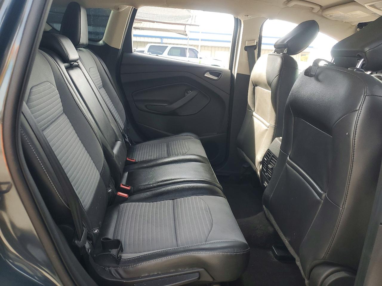 2019 FORD ESCAPE SE photo 21