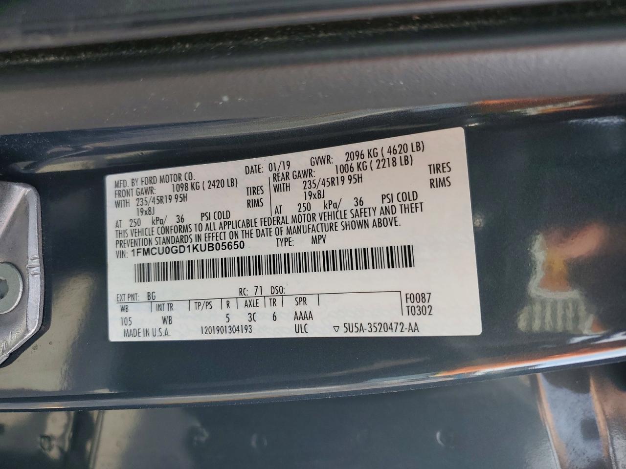 2019 FORD ESCAPE SE photo 25