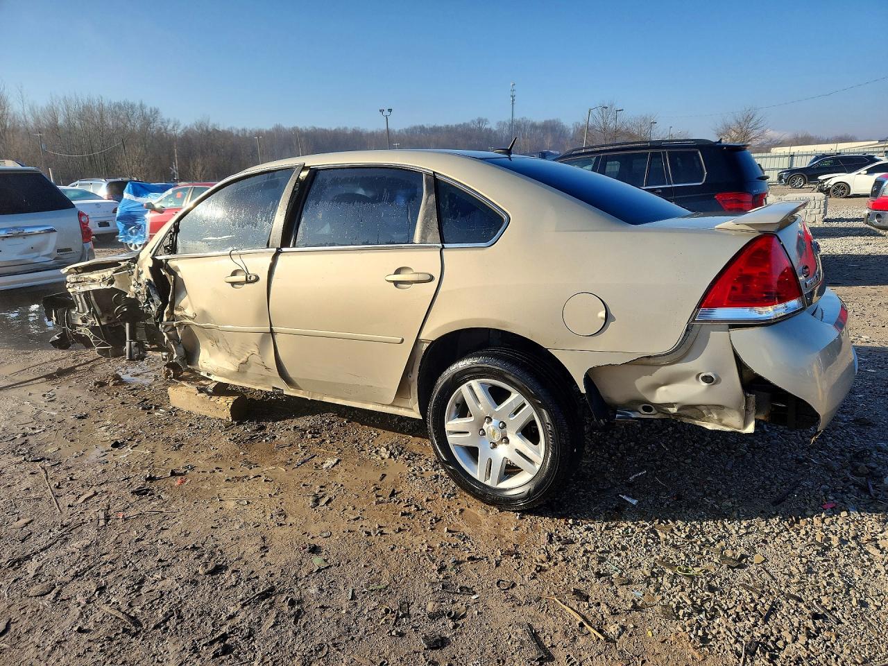 2011 CHEVROLET IMPALA LT photo 4