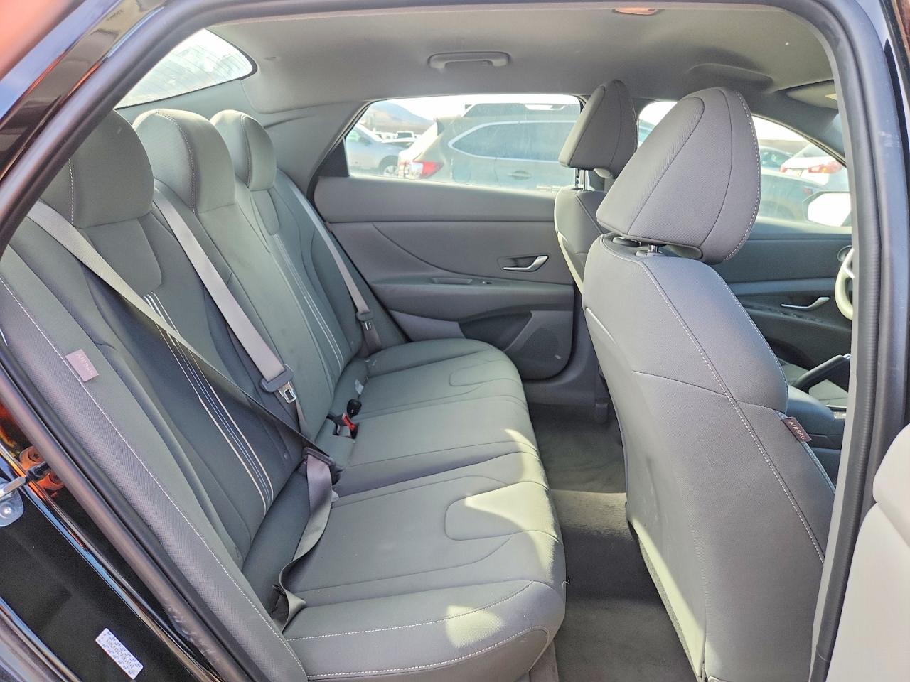 2024 HYUNDAI ELANTRA SEL photo 19