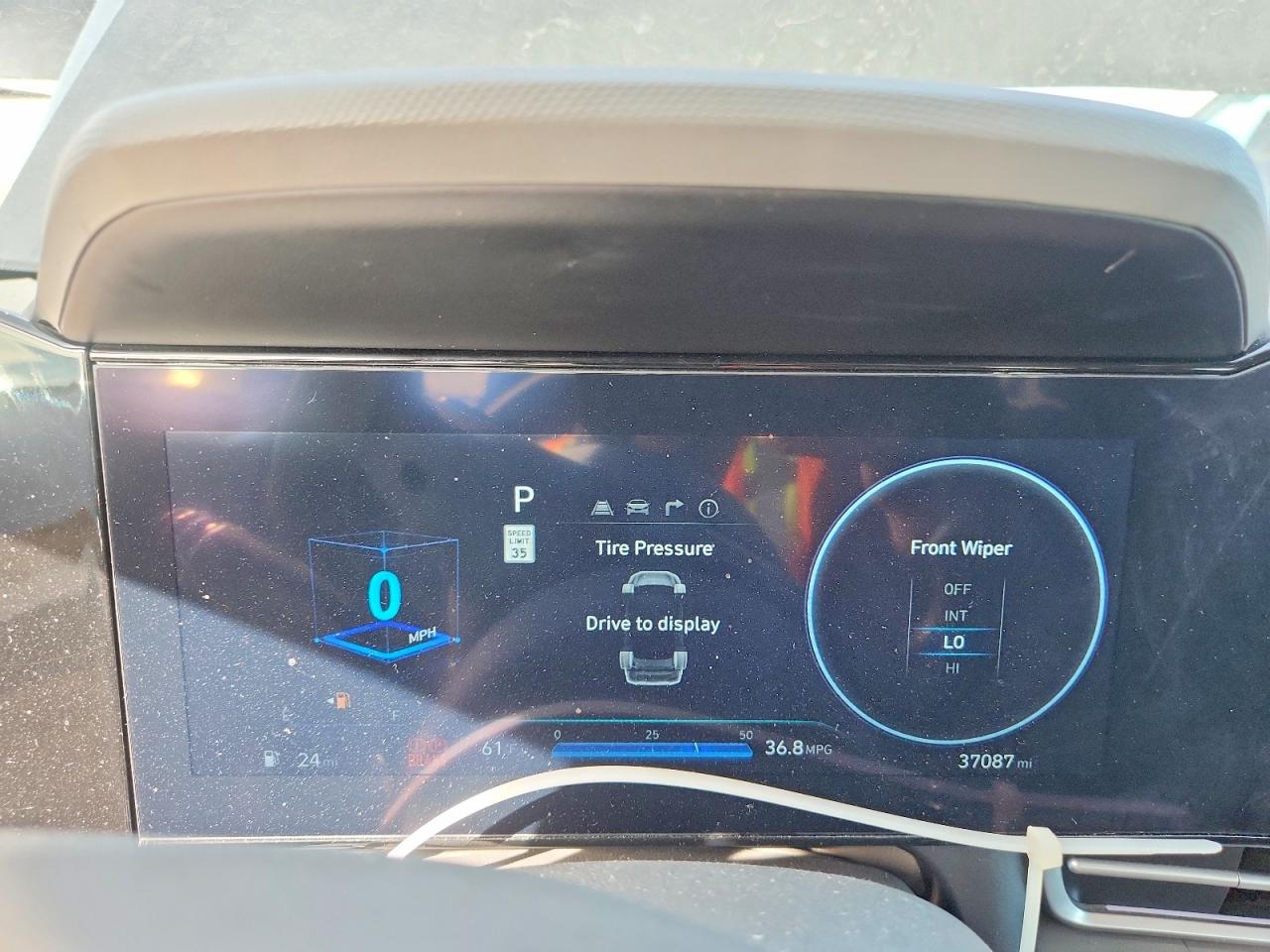 2024 HYUNDAI ELANTRA SEL photo 17