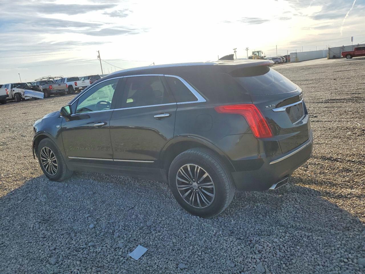 2017 CADILLAC XT5 photo 3