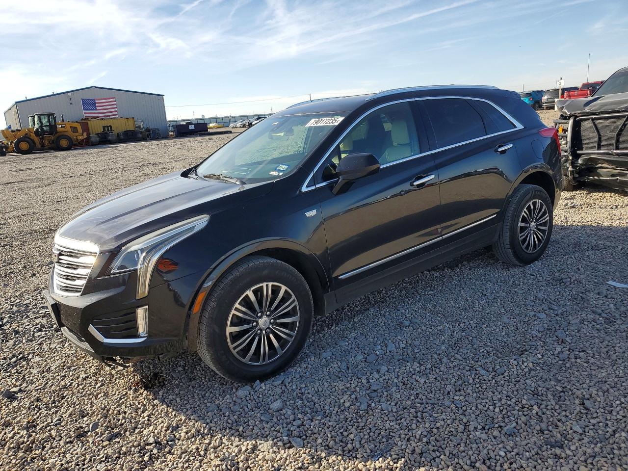 2017 CADILLAC XT5
