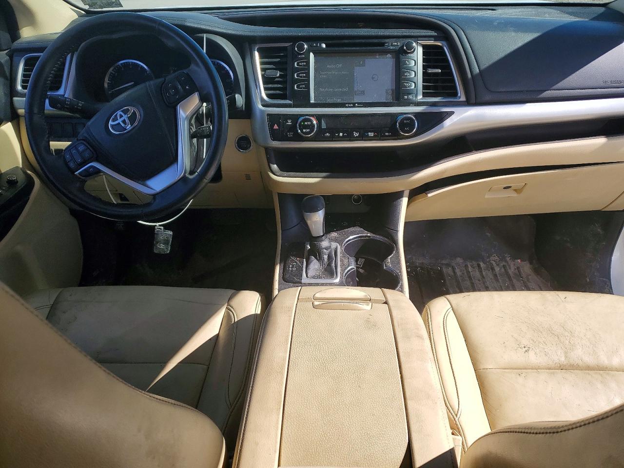 2014 TOYOTA HIGHLANDER XLE photo 15