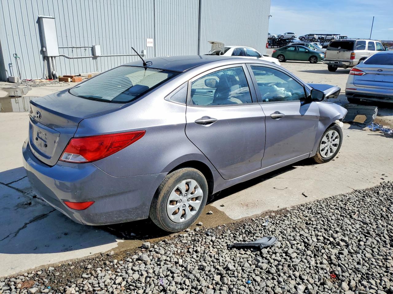 2015 HYUNDAI ACCENT GLS photo 3