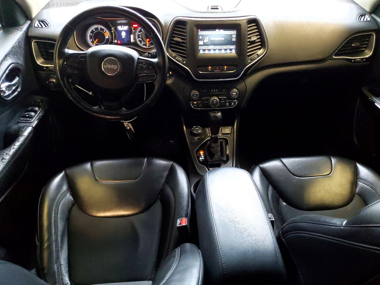 2021 JEEP CHEROKEE LATITUDE PLUS photo 8