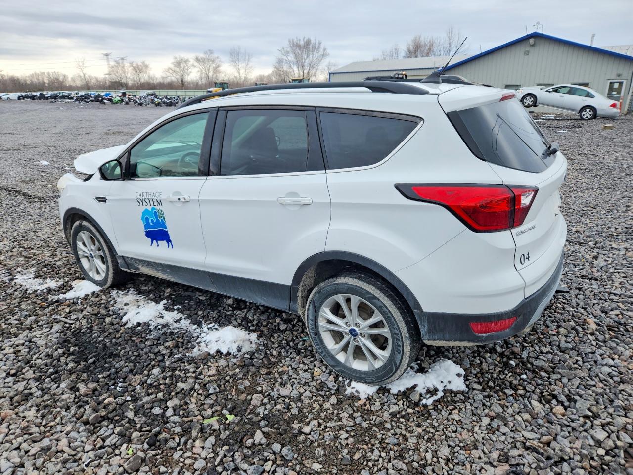 2019 FORD ESCAPE SEL photo 2