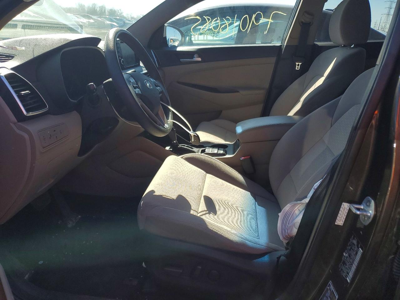 2020 HYUNDAI TUCSON SEL photo 19