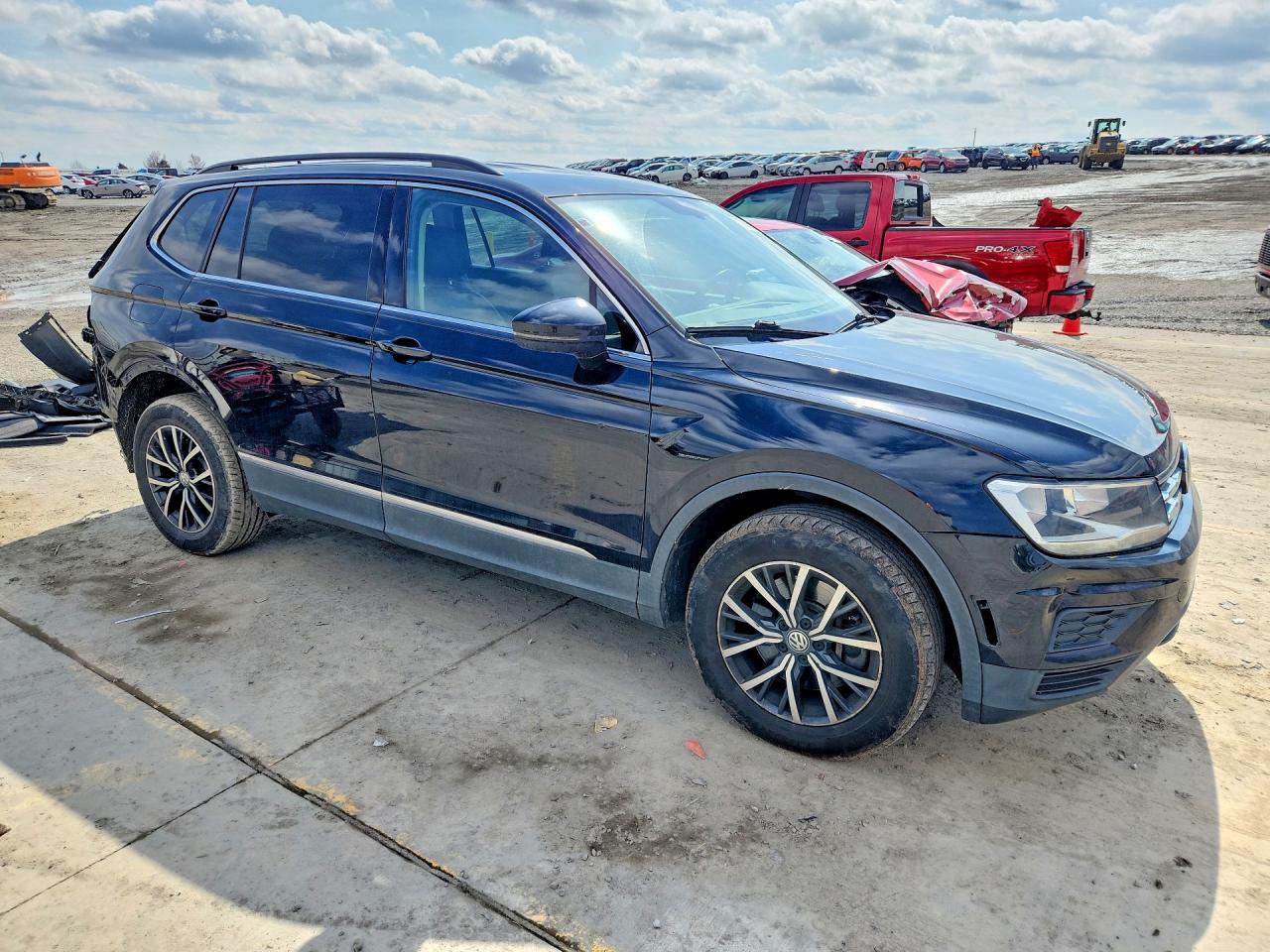2020 VOLKSWAGEN TIGUAN SE photo 4