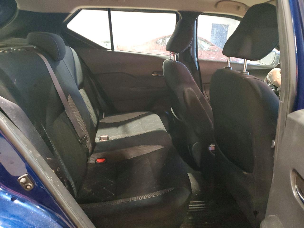 2019 NISSAN KICKS S photo 11