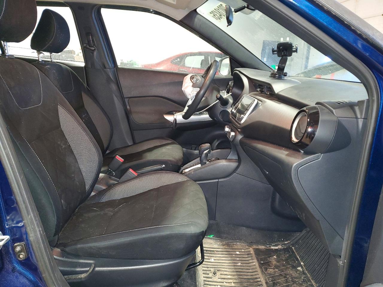 2019 NISSAN KICKS S photo 7