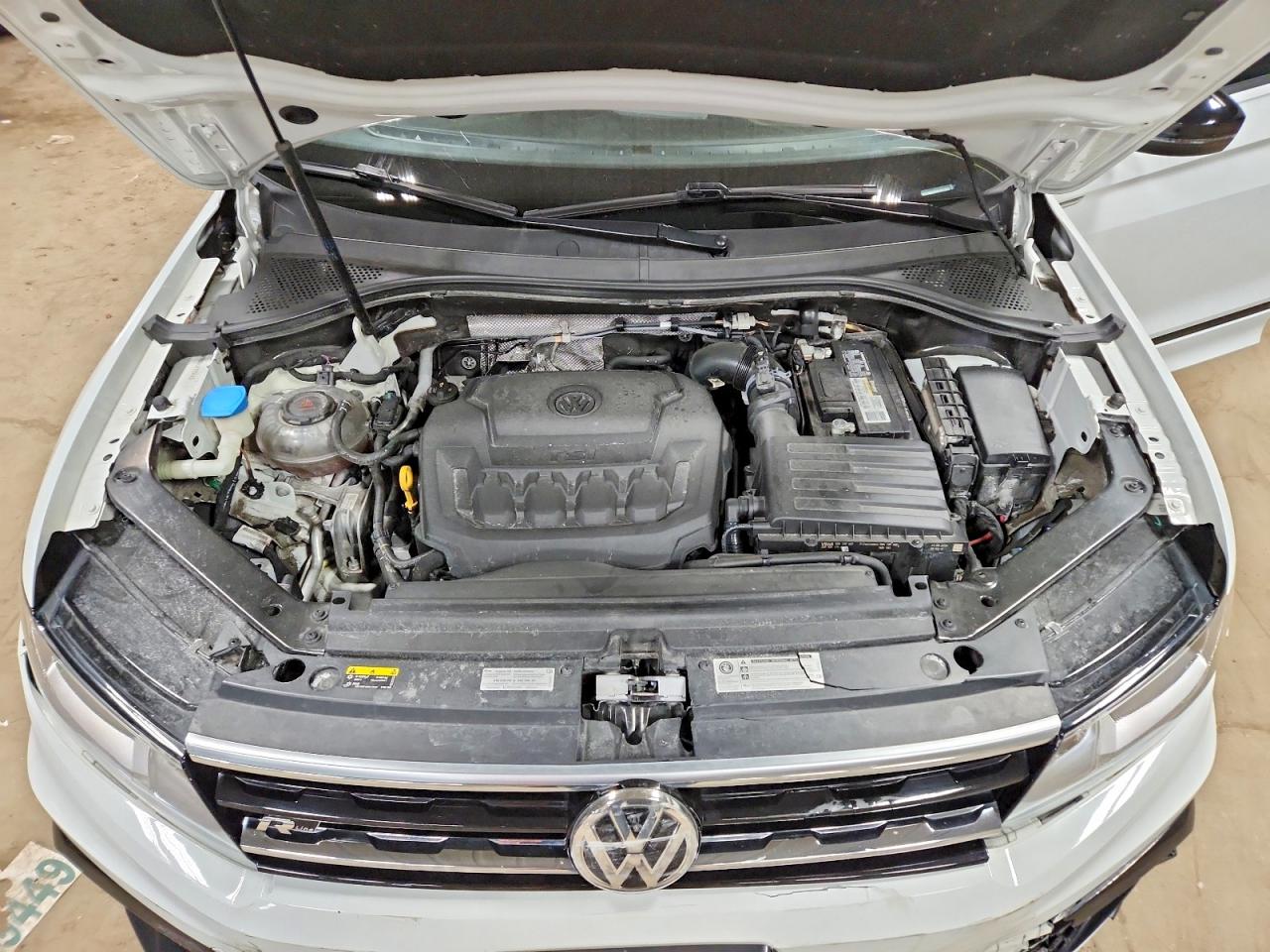 2020 VOLKSWAGEN TIGUAN SE photo 23