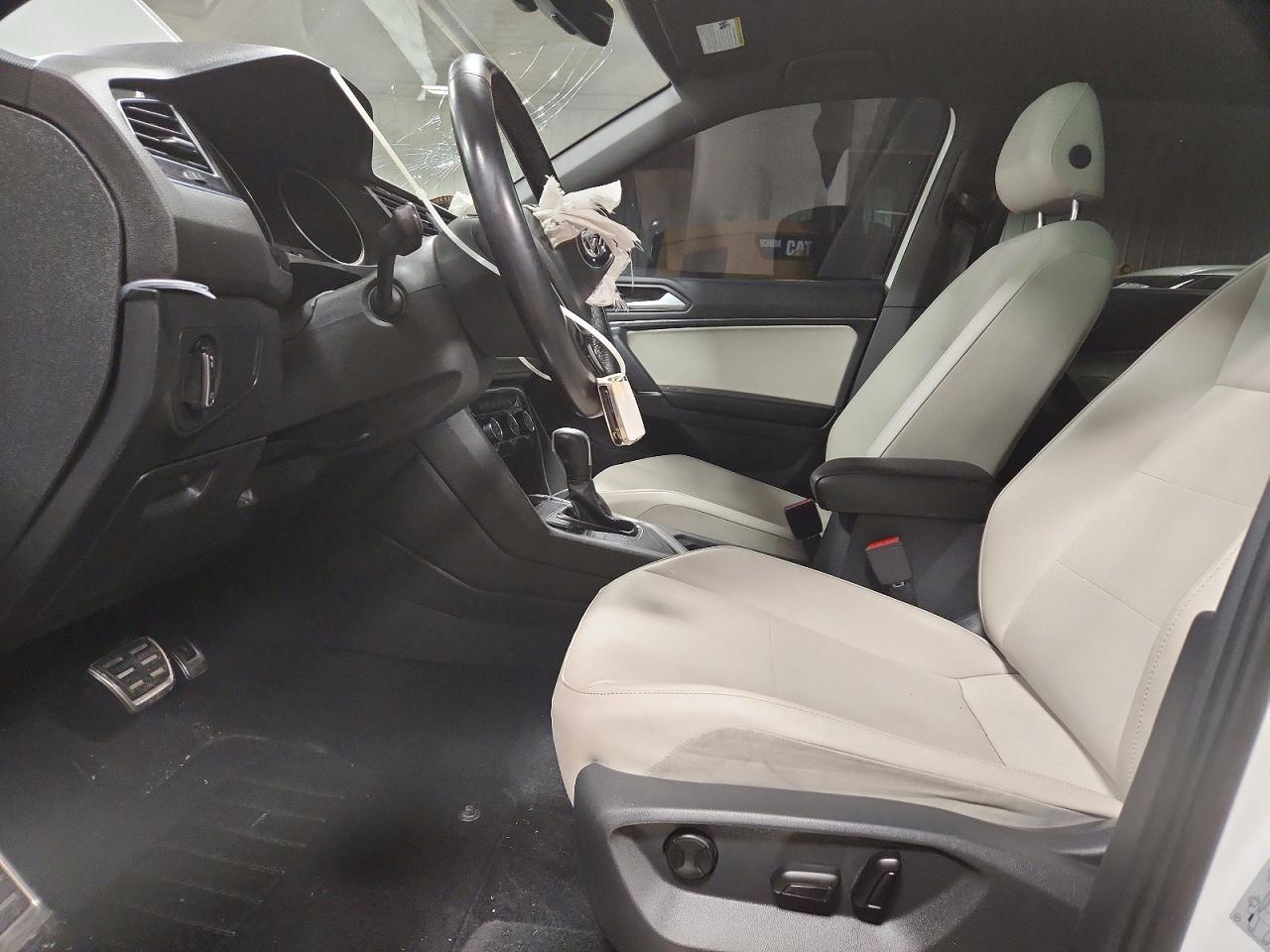 2020 VOLKSWAGEN TIGUAN SE photo 13