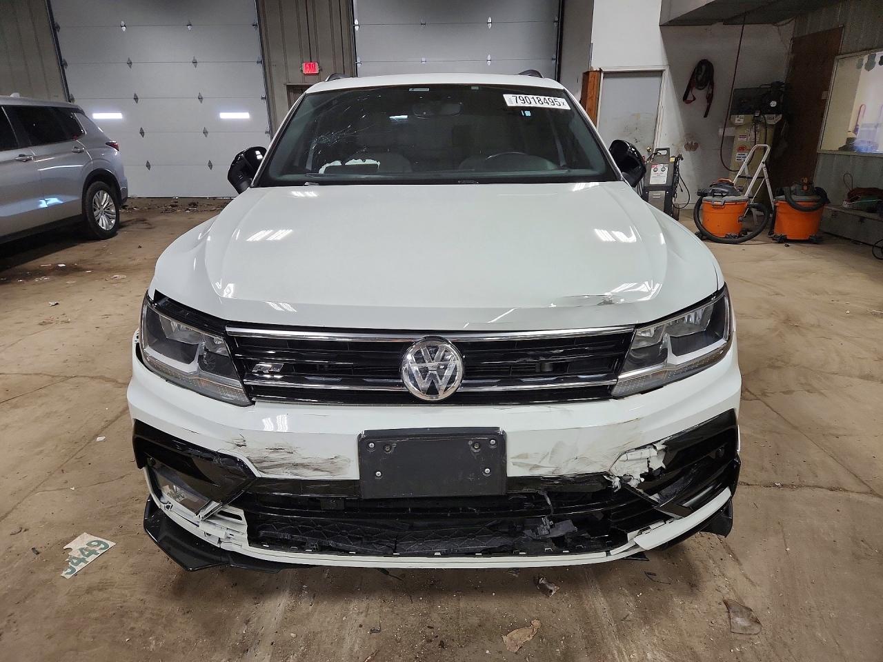2020 VOLKSWAGEN TIGUAN SE photo 9